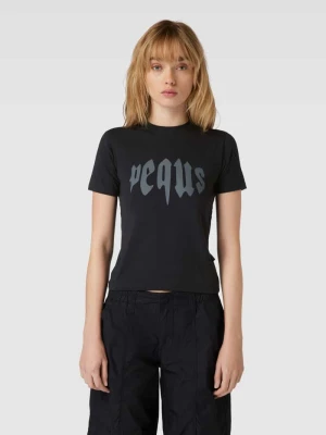 T-shirt z nadrukiem z logo PEQUS