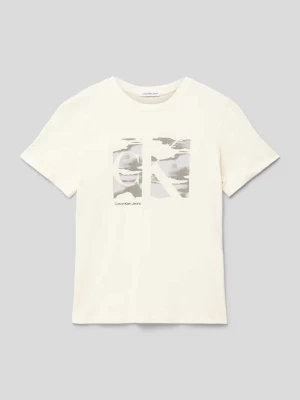 T-shirt z nadrukiem z motywem i logo model ‘SERENITY MONOGRAM’ Calvin Klein Jeans