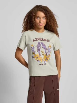 T-shirt z nadrukiem z motywem i okrągłym dekoltem adidas Sportswear