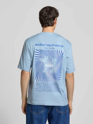 T-shirt z nadrukiem z motywem model ‘Nedix’ Hugo Blue