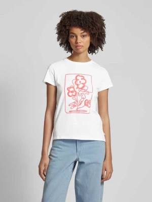 T-shirt z nadrukiem z motywem model ‘Paint’ QS