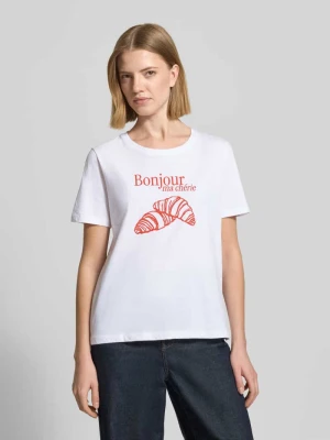 t-shirt z nadrukiem z motywem model 'SOBBE' b.Young