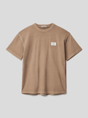 T-shirt z naszywką z logo model ‘BADGE MINERAL’ Calvin Klein Jeans