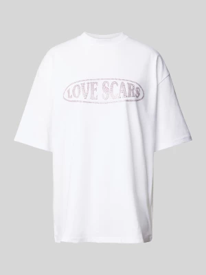 T-shirt z obszyciem z kamieni stras LOVE SCARS