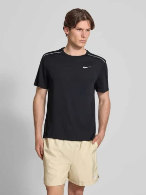 T-shirt z okrągłym dekoltem i logo Nike Training