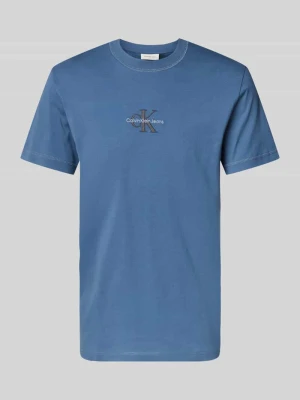 T-shirt z okrągłym dekoltem i wyhaftowanym logo Calvin Klein Jeans
