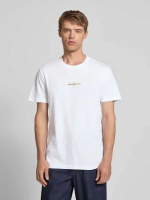 T-shirt z okrągłym dekoltem i wyhaftowanym logo Calvin Klein Jeans