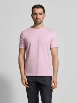 t-shirt z okrągłym dekoltem i wyhaftowanym logo FYNCH-HATTON