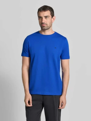 t-shirt z okrągłym dekoltem i wyhaftowanym logo FYNCH-HATTON Królewski niebieski