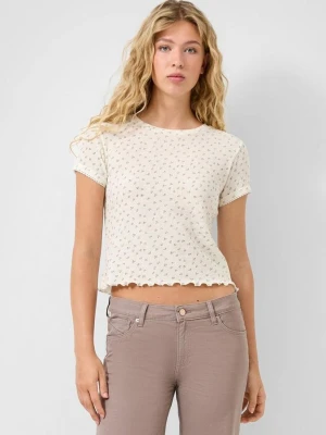 T-shirt z pikowaną fakturą QS kremowy