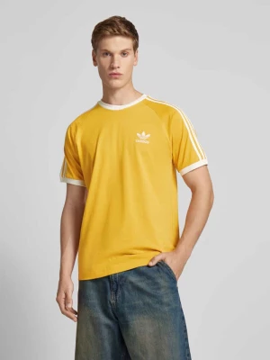 T-shirt z prążkowanym okrągłym dekoltem adidas Originals