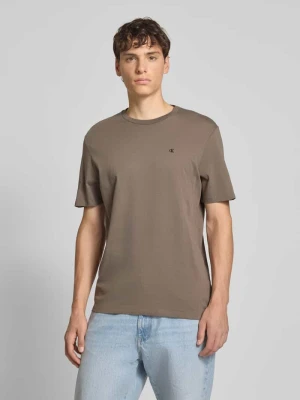 T-shirt z prążkowanym okrągłym dekoltem Calvin Klein Jeans