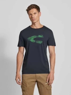 T-shirt z prążkowanym okrągłym dekoltem camel active