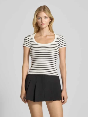 T-shirt z prążkowanym okrągłym dekoltem Gina Tricot