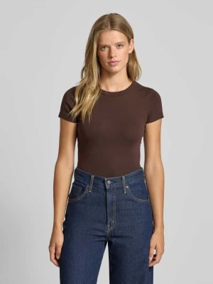 T-shirt z prążkowanym okrągłym dekoltem Gina Tricot