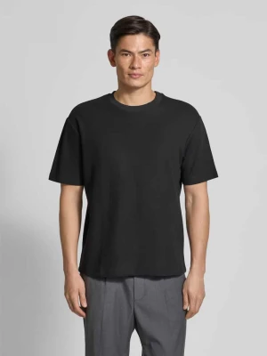 T-shirt z prążkowanym okrągłym dekoltem MCNEAL