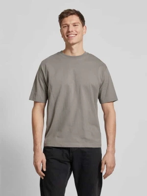 Zdjęcie produktu T-shirt z prążkowanym okrągłym dekoltem MCNEAL Grafitowy