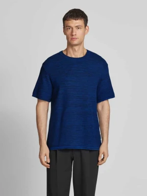 T-shirt z prążkowanym, okrągłym dekoltem model ‘AAMBROSIO’ ARMEDANGELS