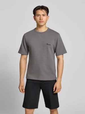 T-shirt z przeszyciem z logo REVIEW