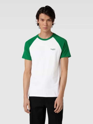 T-shirt z raglanowymi rękawami model ‘Essential Logo’ Superdry