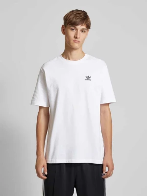 T-shirt z wyhaftowanym logo adidas Originals