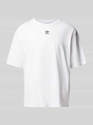 T-shirt z wyhaftowanym logo adidas Originals