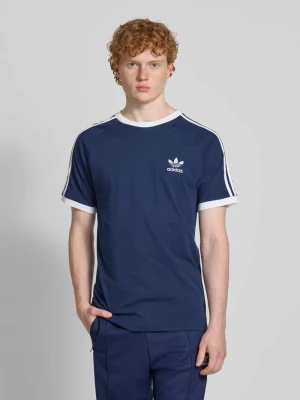 T-shirt z wyhaftowanym logo adidas Originals