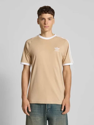 T-shirt z wyhaftowanym logo adidas Originals