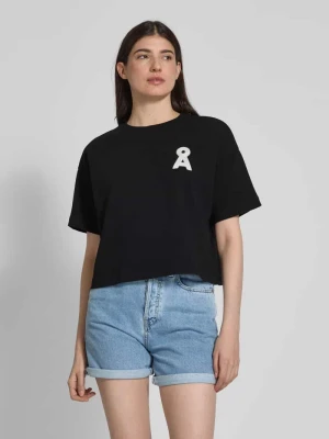T-shirt z wyhaftowanym logo ARMEDANGELS