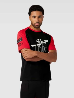 T-shirt z wyhaftowanym logo i napisem model ‘Dilife’ HUGO