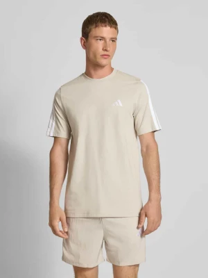 T-shirt z wyhaftowanym logo i okrągłym dekoltem ADIDAS SPORTSWEAR