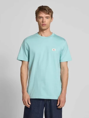 T-shirt z wyhaftowanym logo i okrągłym dekoltem Calvin Klein Jeans