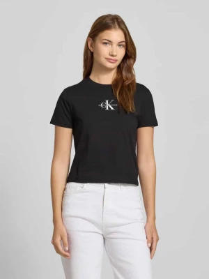 T-shirt z wyhaftowanym logo i okrągłym dekoltem Calvin Klein Jeans