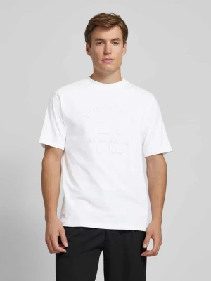 T-shirt z wyhaftowanym logo Karl Lagerfeld