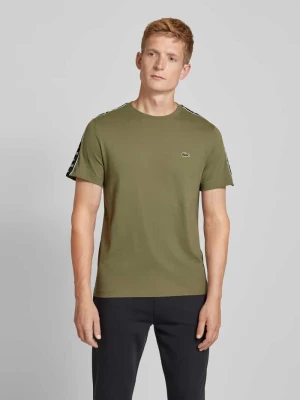 T-shirt z wyhaftowanym logo Lacoste