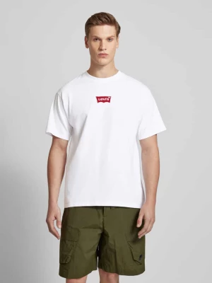 T-shirt z wyhaftowanym logo Levi's®