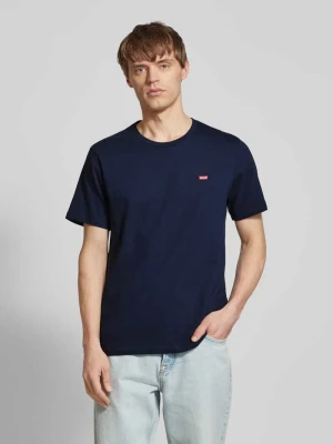 T-shirt z wyhaftowanym logo Levi's®