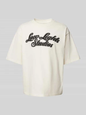 T-shirt z wyhaftowanym logo Low Lights Studios