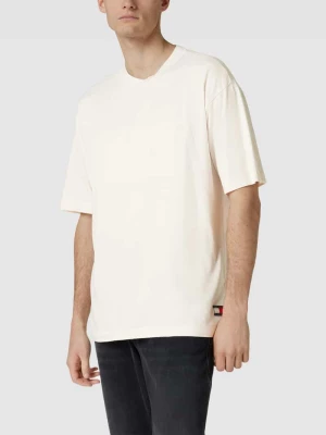 T-shirt z wyhaftowanym logo model ‘ARCHIVE’ Tommy Hilfiger