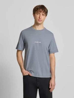 T-shirt z wyhaftowanym logo model ‘NORREBRO’ jack & jones