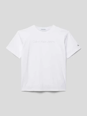 T-shirt z wyhaftowanym logo model ‘RAISED’ Calvin Klein Jeans