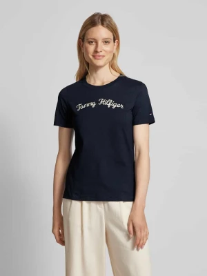 T-shirt z wyhaftowanym logo model ‘SCRIPT’ Tommy Hilfiger