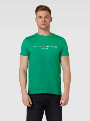 T-shirt z wyhaftowanym logo Tommy Hilfiger