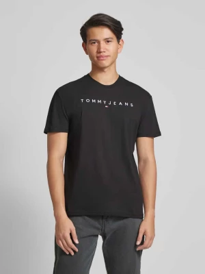 T-shirt z wyhaftowanym logo Tommy Jeans