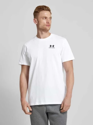 T-shirt z wyhaftowanym logo Under Armour