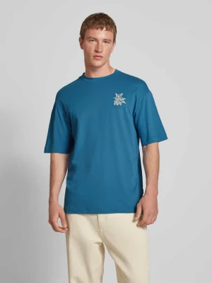 T-shirt z wyhaftowanym motywem model ‘JIM’ Blend