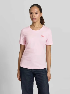 t-shirt z wyhaftowanym napisem i okrągłym dekoltem Christian Berg Jasnoróżowy