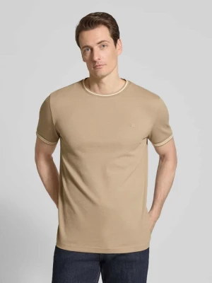 T-shirt ze strukturalnym wzorem i okrągłym dekoltem Christian Berg Piaskowy