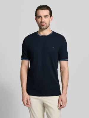 T-shirt ze strukturalnym wzorem i okrągłym dekoltem Christian Berg Men