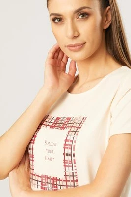 T-shirt ze wzorem i sentencją QUIOSQUE